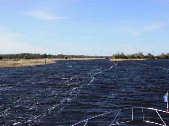 Increasing wind
