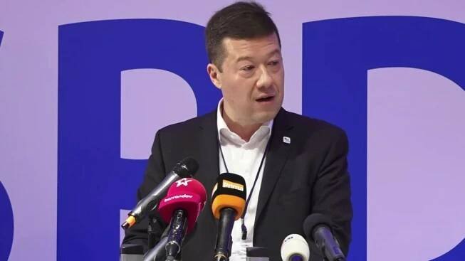 O vládě se jedná i na Hradě. Okamura vyjmenoval čtyři strany, které chtějí pracovat s ANO - Seznam Zprávy