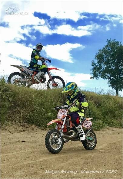 Matyáš Novotný na tandemu s Vláďou: Backflip je můj cíl | Motorkáři.cz