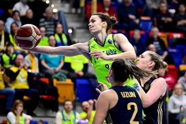Basketbalistky USK Praha podlehly v Evropské lize suverénnímu Fenerbahce 54:63