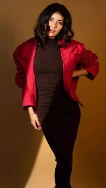 Pratibha Ranta mesmerises with natural beauty