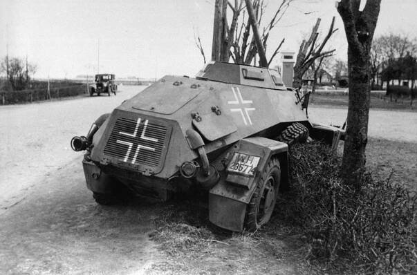 Panzerspähwagen Sd.Kfz. 221 – Wikipedia