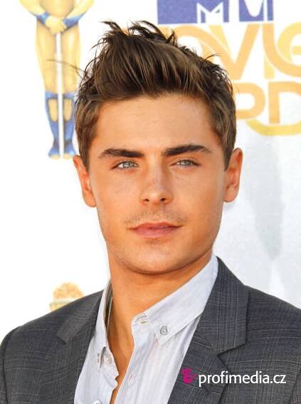 Zac Efron - celebrity účes - HappyHair
