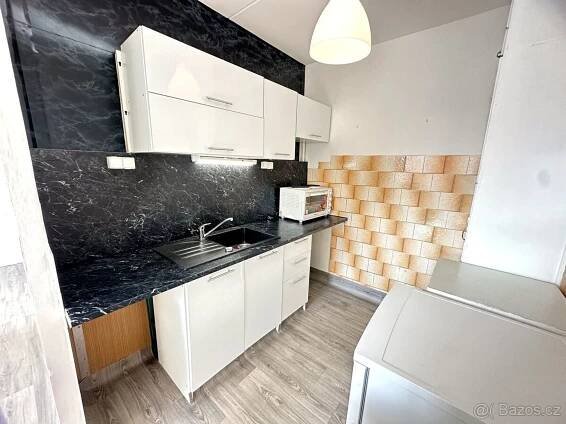 Pronájem byty 2+kk, 35 m2 - Praha - Horní Počernice | Reality.iDNES.cz 