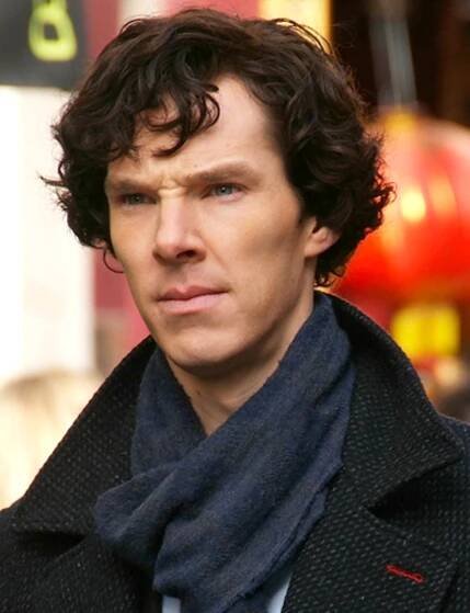 benedict-cumberbatch-filming-sherlock-cropped.jpg