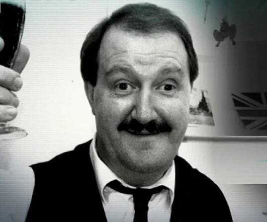 Gorden Kaye Biography – Facts, Childhood, Family Life, Achievements