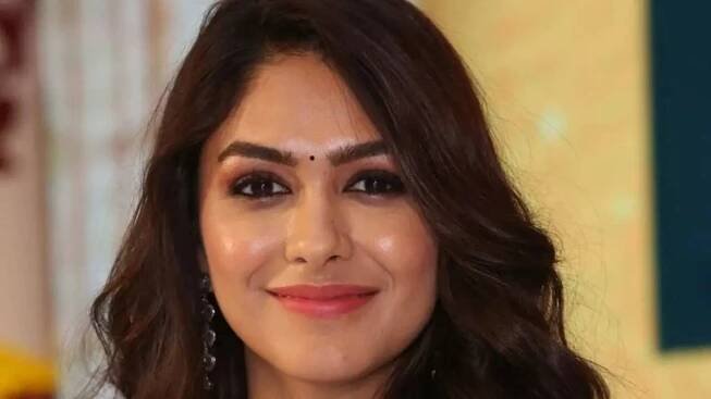 Mrunal Thakur opens a piece of her heart with fans, introduces them to her hobby after the Bipasha Basu controversy: 'Felt brave might delete later'