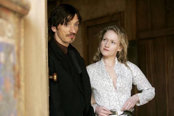 Deadwood - Řekněte mu něco hezkýho - Z filmu - John Hawkes, Paula Malcomson