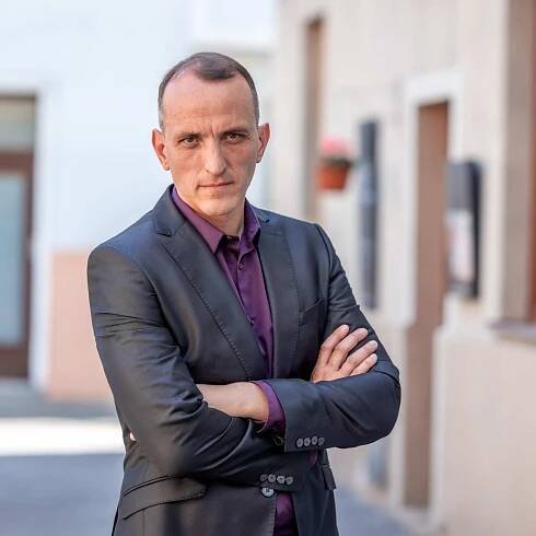 Pokladník je zpět: Ulice ožila návratem temné postavy s příslibem pořádného drama