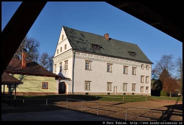 Horní Branná – fotografie / hrady-zriceniny.cz