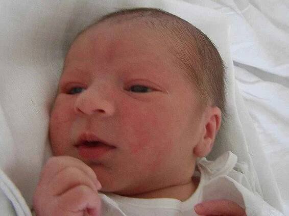 Daniel Málek, Kladno, 4.2. 2010, váha 3,41kg, míra 50 cm, rodiče jsou Zuzana Freyová a Martin Málek, porodnice Kladno