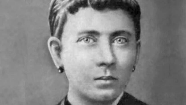 Klara Hitlerová byla milá vlídná žena a svoje děti vedla k víře. Osud chtěl, aby neviděla, co se stalo z jejího syna