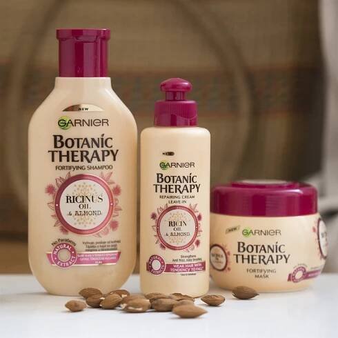 GARNIER Botanic Therapy Ricinus Oil & Almond Shampoo 400 ml