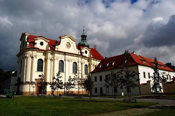 Břevnov, kostel Svaté Markéty
