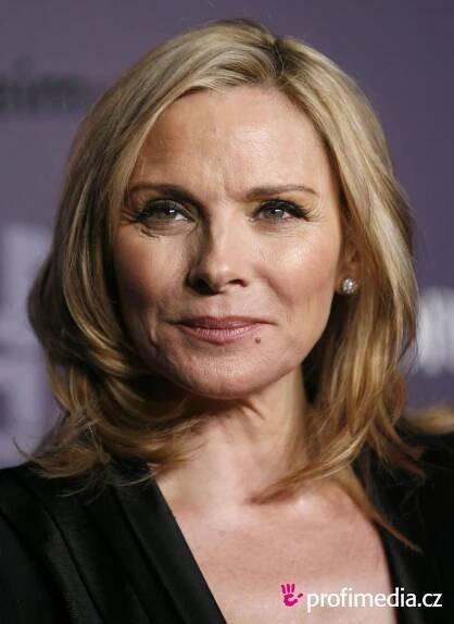 Kim Cattrall - celebrity účes - HappyHair