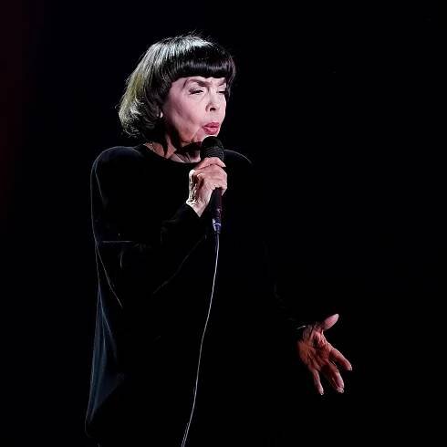 Podrobný fotoreport z koncertu Mireille Mathieu v pražském Kongresovém centru - Spycross