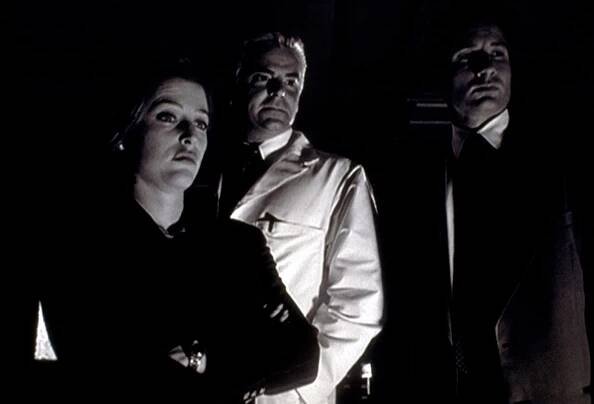 Akta X - Postmoderní Prométeus - Z filmu - Gillian Anderson, John O'Hurley, David Duchovny