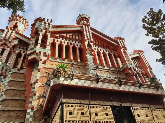 Gaudi houses Private Tour: La Pedrera & Casa Vicens skip-the-line