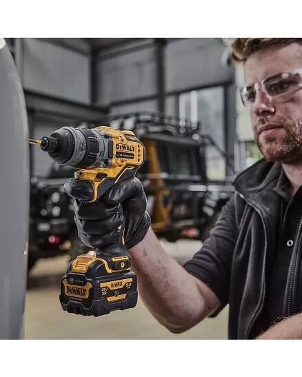 Aku vrtačka s multifunkční hlavou 12V 2x3,0Ah DeWALT DCD703L2T 