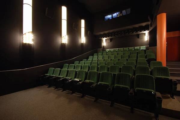 Toni & Tonino Kino Berlin | Kinokompendium