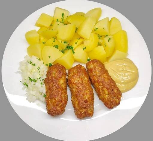 Čevabčiči pečené v troubě s bramborem