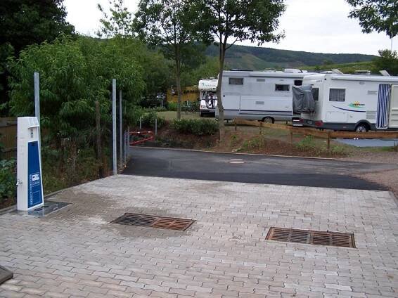 Wohnmobil-Stellplatz – Weingut Oster-Franzen