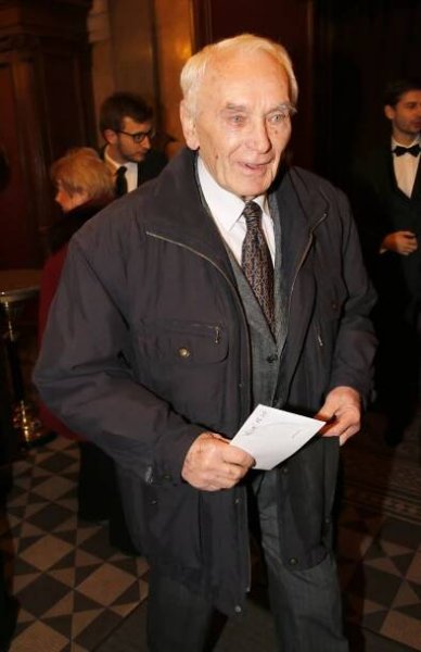Do hereckého nebe odešla seriálová legenda Svatopluk Matyáš (†90). Holan z majora Zemana zemřel ve spánku - galerie | Život
