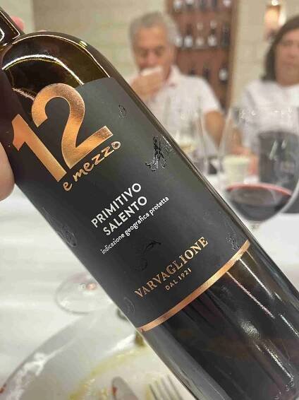Varvaglione 12eMezzo Primitivo