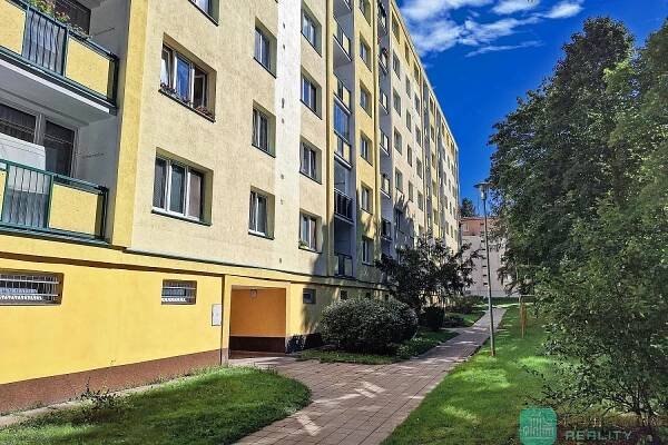 Zrenjaninská, Teplice - Řetenice