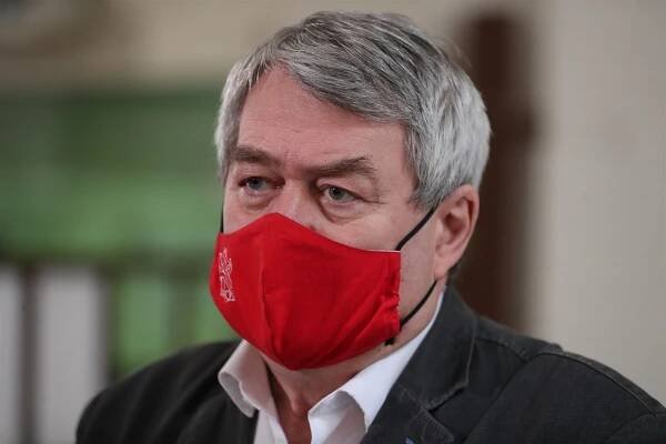 Vedení KSČM doporučilo prodloužit nouzový stav, může být i přes Velikonoce