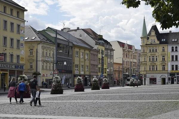 Soubor:Ústí nad Labem, kostel (01).jpg – Wikipedie