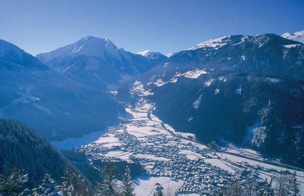 Ski Holidays | Skiing Vacations | Ski Holiday Chalets - Mychaletfinder 
