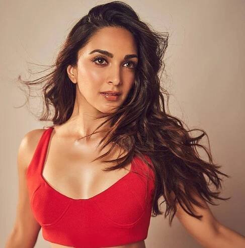 Kiara Advani Bio, Wiki, Age, Weight, Height, Boyfriend, Movies, 19