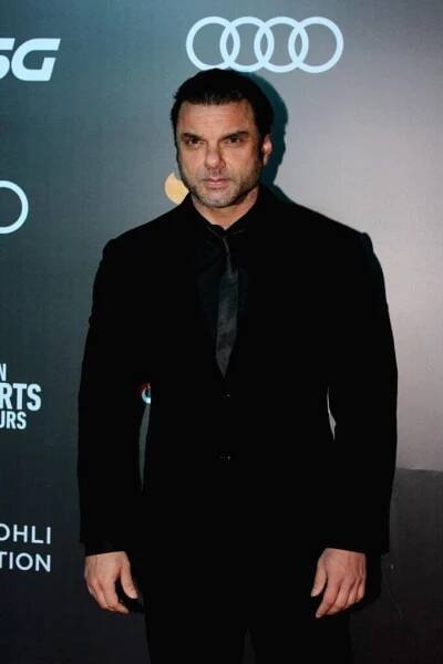 Sohail Khan : Net Worth, Height, Weight, Age, Affairs, Wiki, Facts and Figures 12