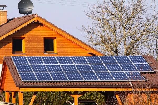 Původní dotace na domácí fotovoltaiku byla 200 tisíc korun - Dřevostavitel.cz
