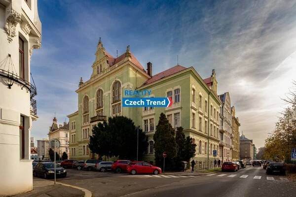Prodej Paláce Bohemia, 2 762 m², Kollárovo nám., Olomouc | Reality Czech Trend - Realitní kancelář Olomouc