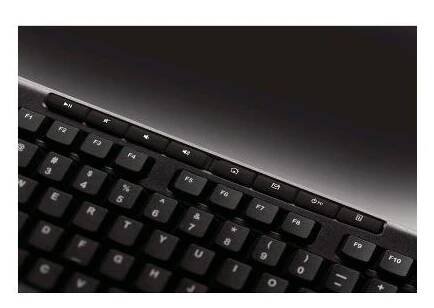 Logitech Wireless Keyboard K270 klávesnice RF Wireless QWERTZ Český C... Rozhraní USB (Radio 2.4 GHz)