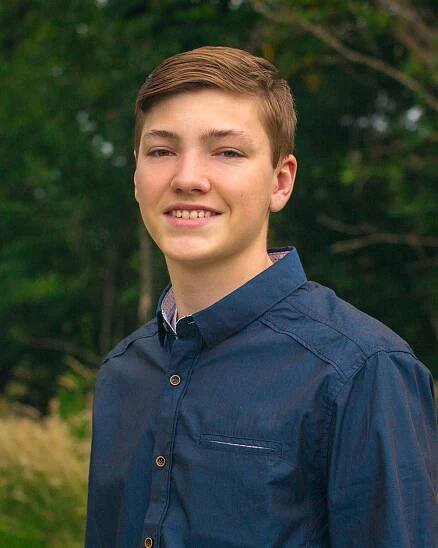 Gretna, NE Senior Photos - BrightSide Creative