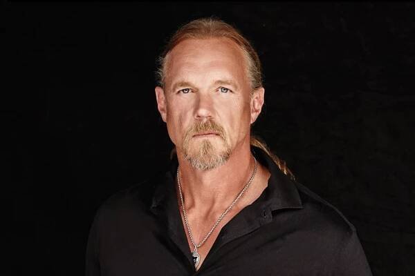 Who is Trace Adkins? Everything You Need to Know