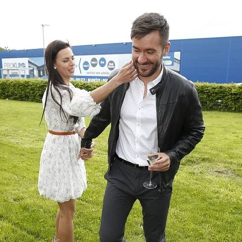 Zkrocení zlého muže? Marek Ztracený skáče, jak jeho snoubenka píská. Konečně! - Expres.cz