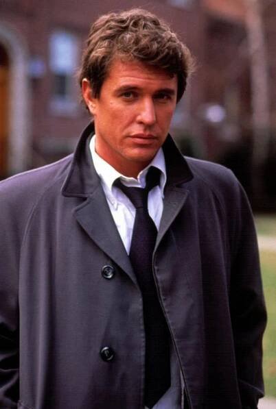 Ten, kdo mě hlídá - Promo - Tom Berenger