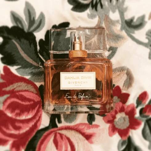 Dahlia Divin Givenchy (1)