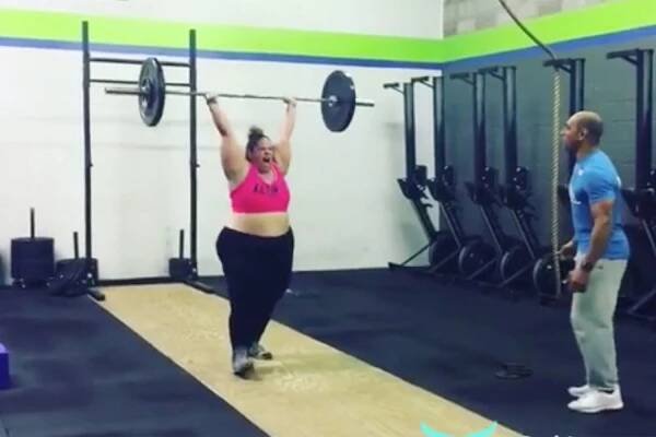 Whitney Way Thore Hits a Huge 100-Lb. Weightlifting Goal: 'I Feel Awesome'