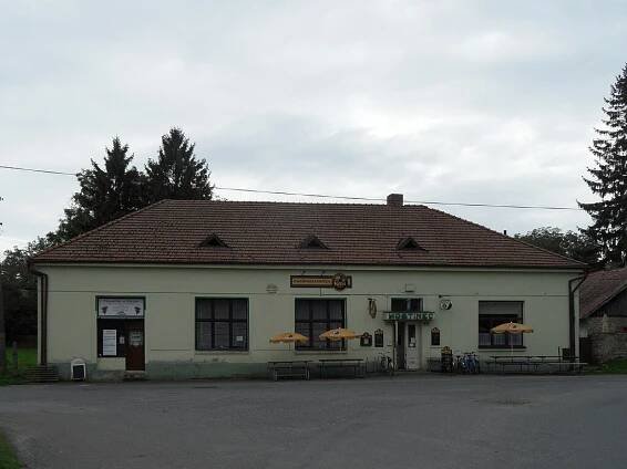 Soubor:Oskorinek A. Hostinec.jpg – Wikipedie