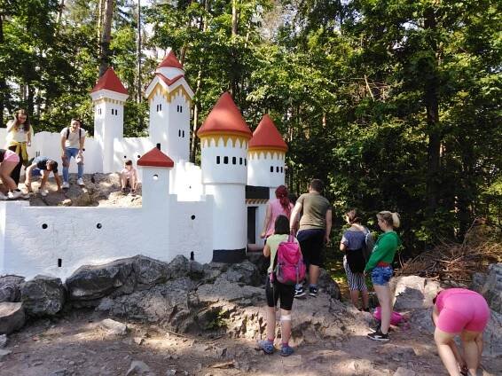 Sportování s turistikou Podhůra u Chrudimi – Speciální základní škola, mateřská škola a praktická škola