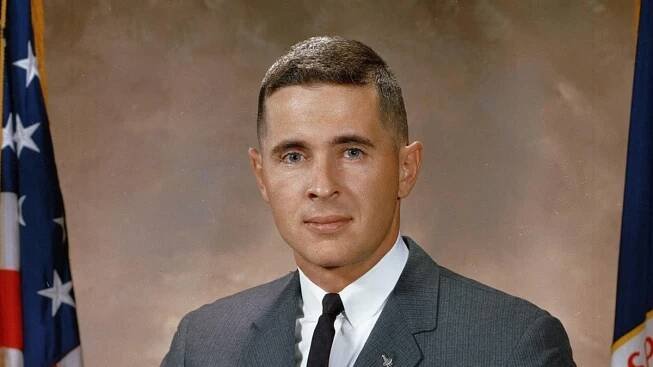 Při letecké tragédii zahynul legendární astronaut Anders. V kosmu pořídil ikonický snímek Země