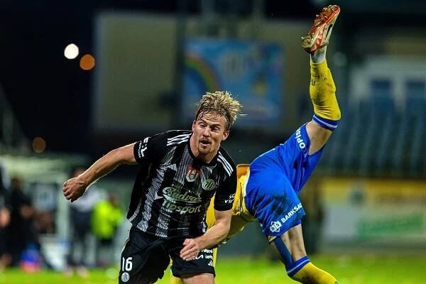 Fotbalisté Dynama v Mol Cupu doma s Jabloncem