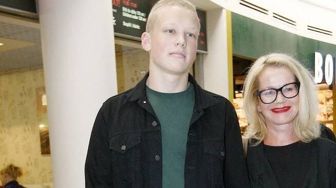 Jitka Asterová se pochlubila šestnáctiletým synem: Je o hlavu větší než ona a nezapře podobu se slavnější sestrou