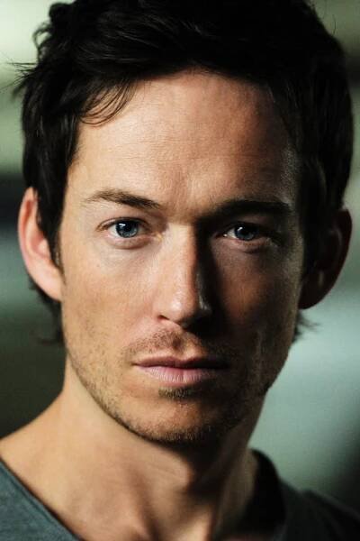 Simon Quarterman | Novinky, zajímavosti a tipy ze světa seriálů a filmů | Edna.cz