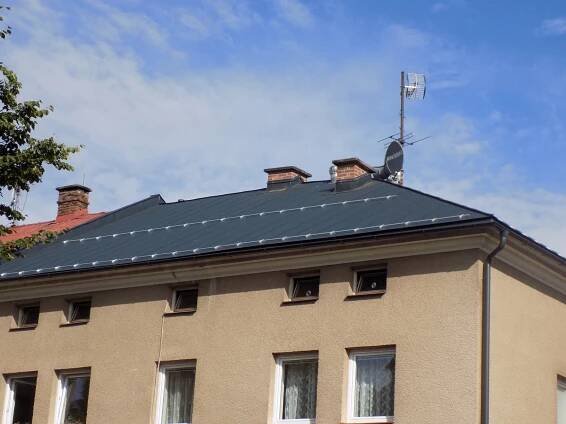 Rekonstrukce střechy-falcovaná krytina PREFA, Trutnov Poříči